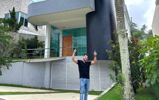 Kevi Jonny compra mansão de R$ 3 milhões em Salvador