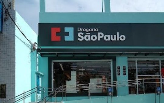 Funcionária de farmácia na Pituba é esfaqueada durante assalto