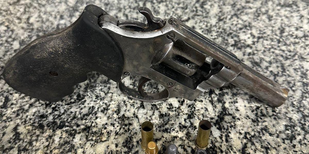 Suspeito de tráfico é morto em ação policial na Avenida Garibaldi, em Salvador