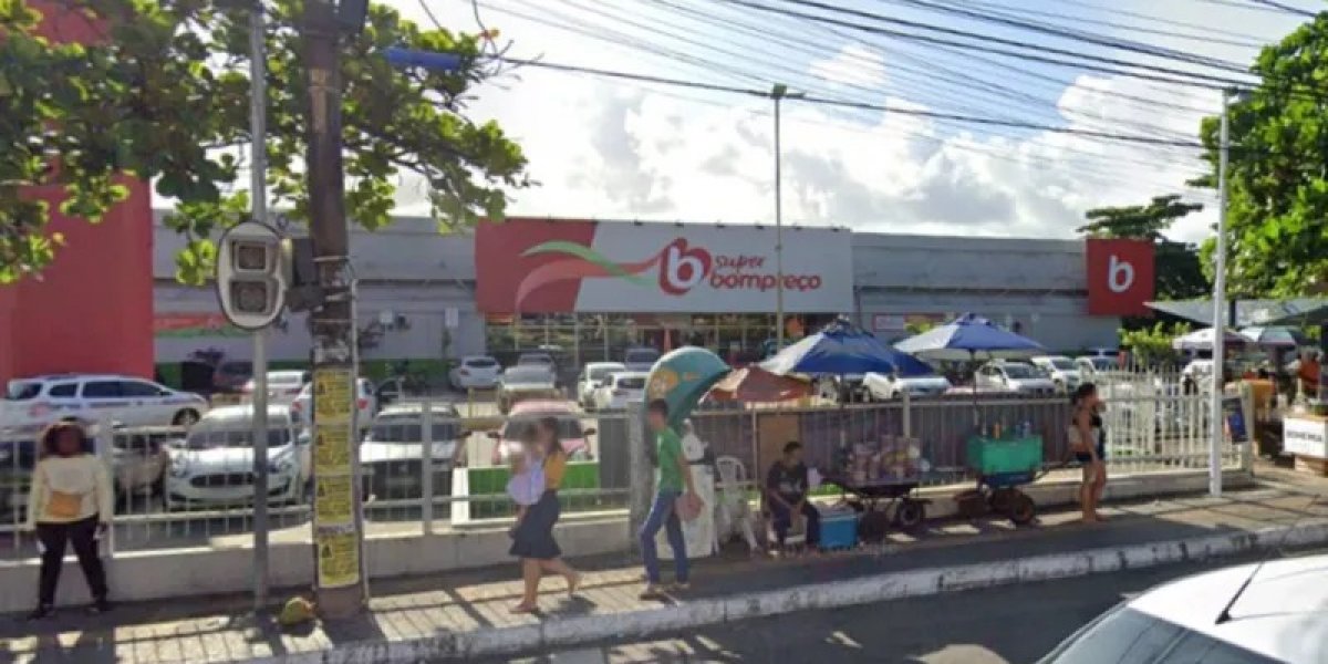 Grupo faz arrastão em supermercado de Salvador