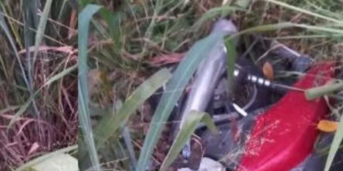 Corpo é encontrado ao lado de motocicleta em Lauro de Freitas