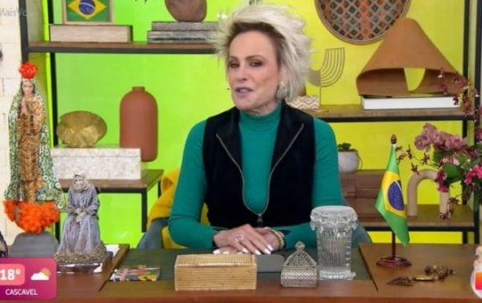 Ana Maria é detonada após cantar hit de MC Guimê para abordar Copa Feminina