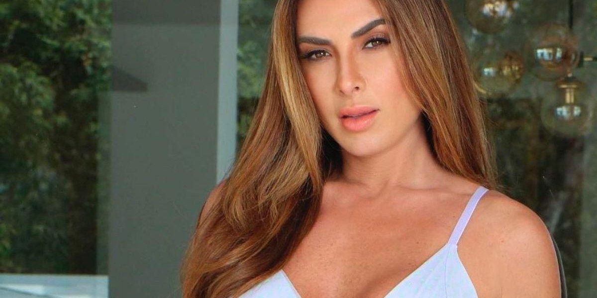 Nicole Bahls revela truque para se masturbar dentro de reality