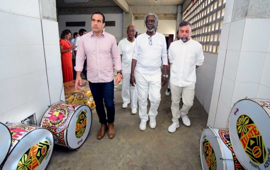 Prefeitura e Ilê Aiyê firmam parceria para oferta de educação infantil no Curuzu