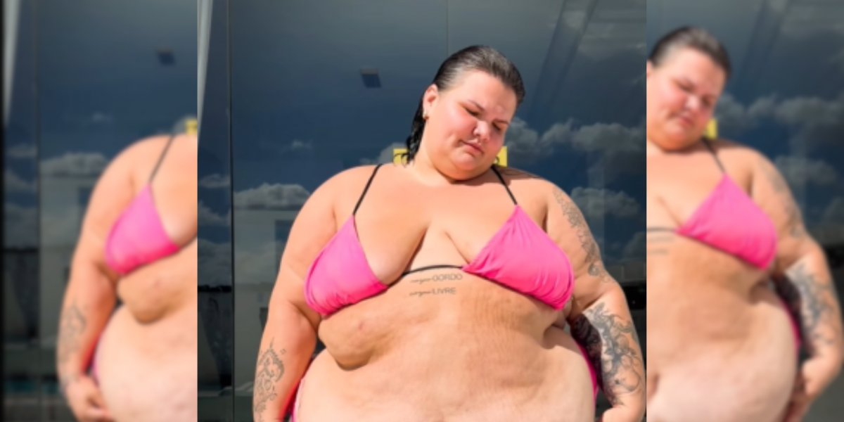 Thaís Carla dá aula de autoestima na web: "Uma Barbie de verdade ama seu corpo"