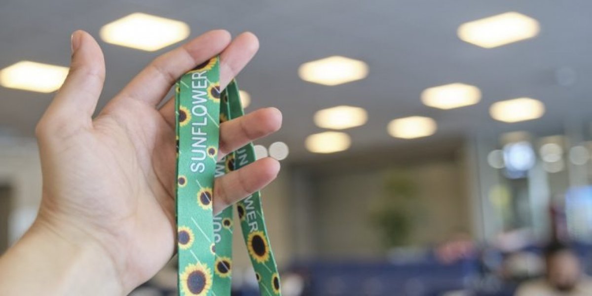 Lei prevê uso de fita com desenho para identificar pessoa com deficiência