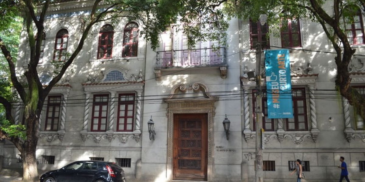 Exposição comemorativa celebra 105 anos do MAB e 64 anos do MAM