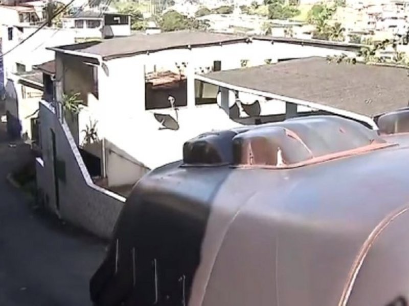 Homens invadem casa e fazem grávida refém no bairro de Tancredo Neves