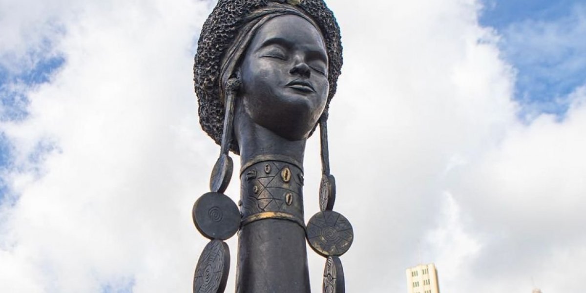 Monumento em homenagem a Maria Felipa é inaugurado na Praça Cairu