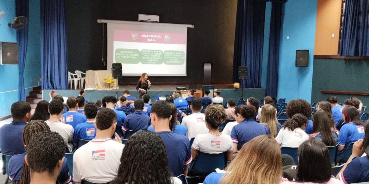 SEC realiza aulão do Enem e formação técnica e pedagógica do Universidade para T