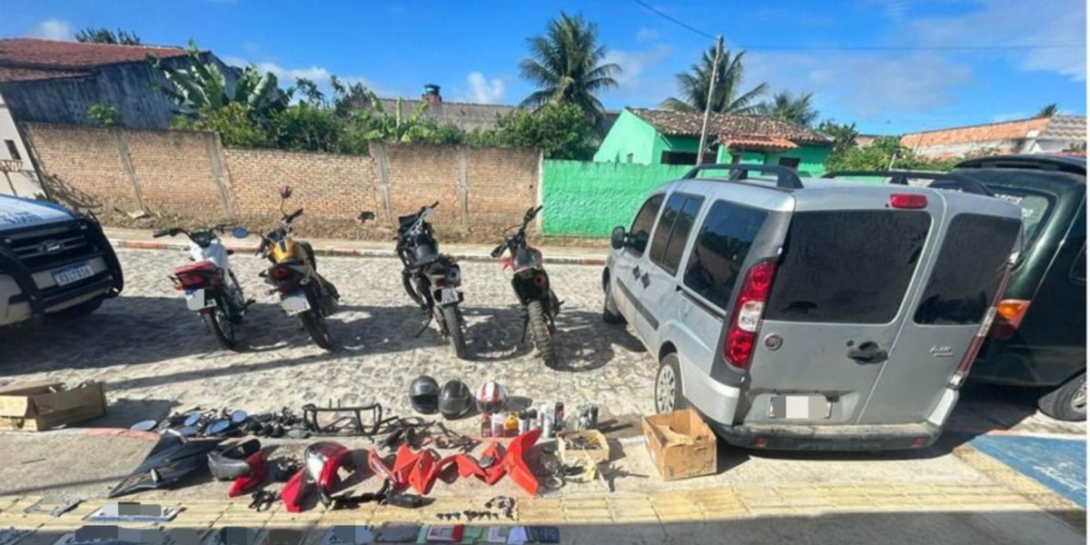 PM desarticula oficina de adulteração de carros roubados no interior da Bahia