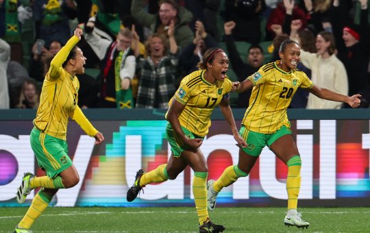 Jamaica bate Panamá por 1 a 0 e complica Brasil na Copa do Mundo