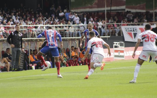 Bahia empata com o São Paulo em partida sem gols e continua no Z-4