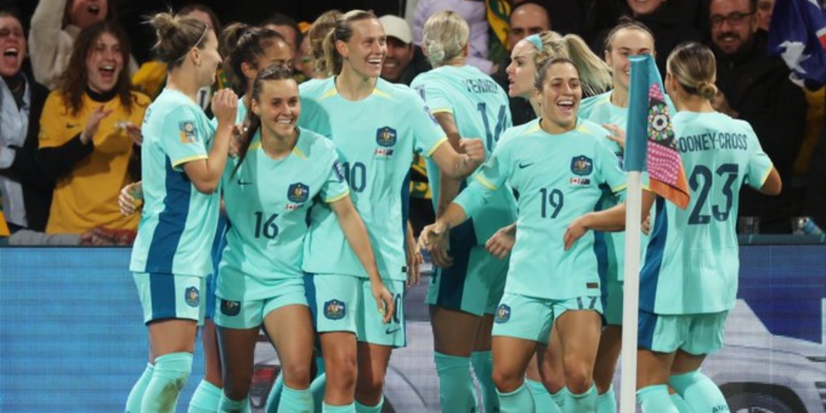 Austrália atropela, elimina Canadá e passa em 1º no grupo B da Copa