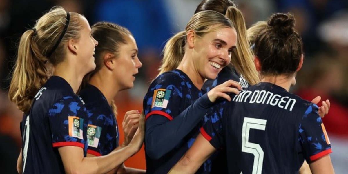 Holanda aplica 7 a 0 sobre o Vietnã para fechar Grupo E na liderança