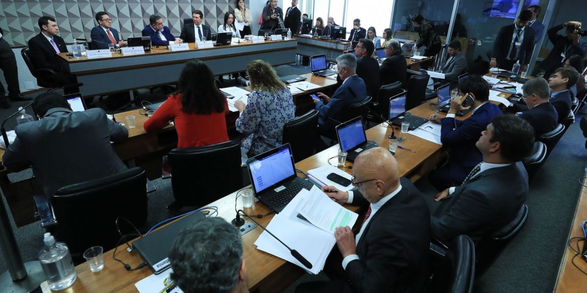 CPMI promete ir ao STF se Dino não liberar imagens de 8 de janeiro