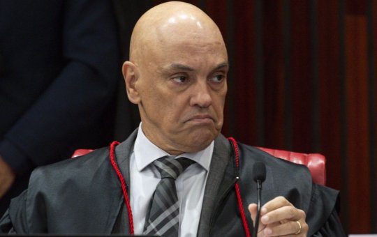 Moraes multa Monark em R$ 300 mil por descumprimento de decisão