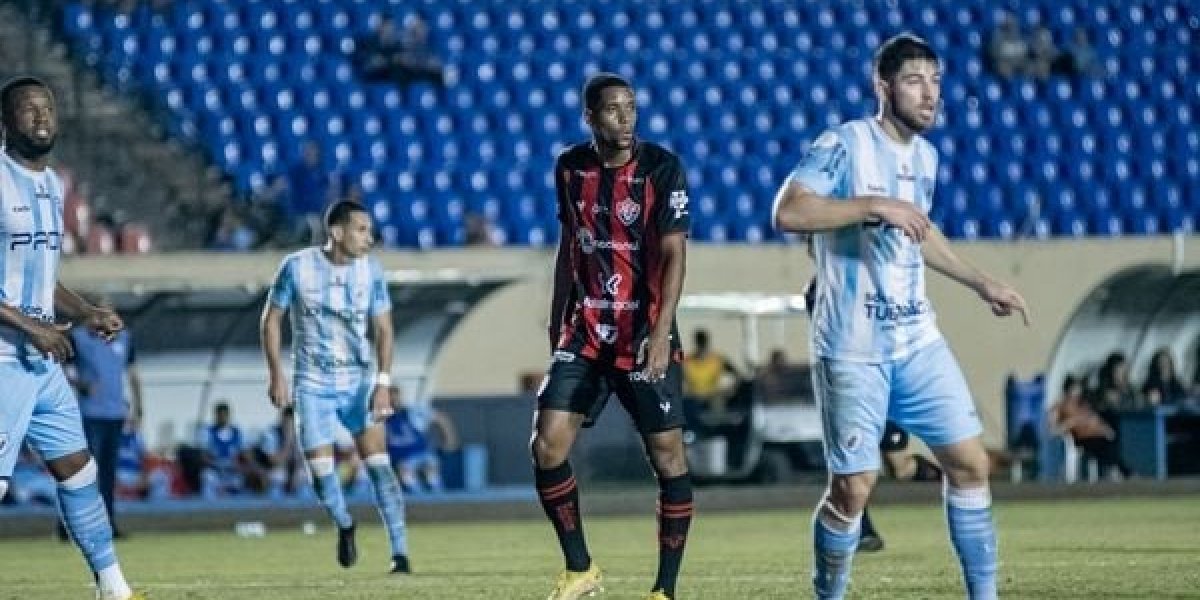 Vitória joga mal, perde para o Londrina e deixa a liderança da Série B