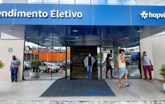 Sem direito a exames nem raio-X: usuários relatam descaso na rede Hapvida