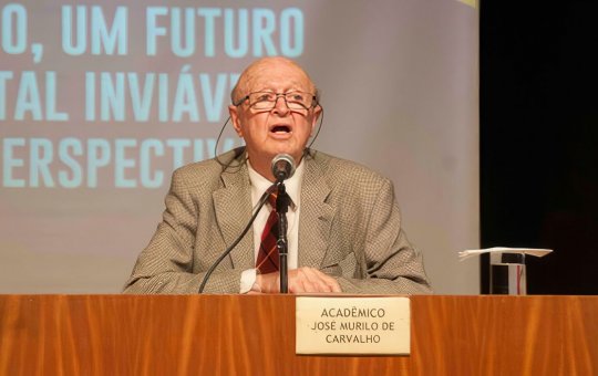 Morre no Rio, aos 83 anos, o acadêmico José Murilo de Carvalho