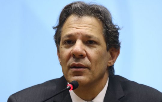 Fim do parcelamento sem juros prejudicará consumidores, diz Haddad