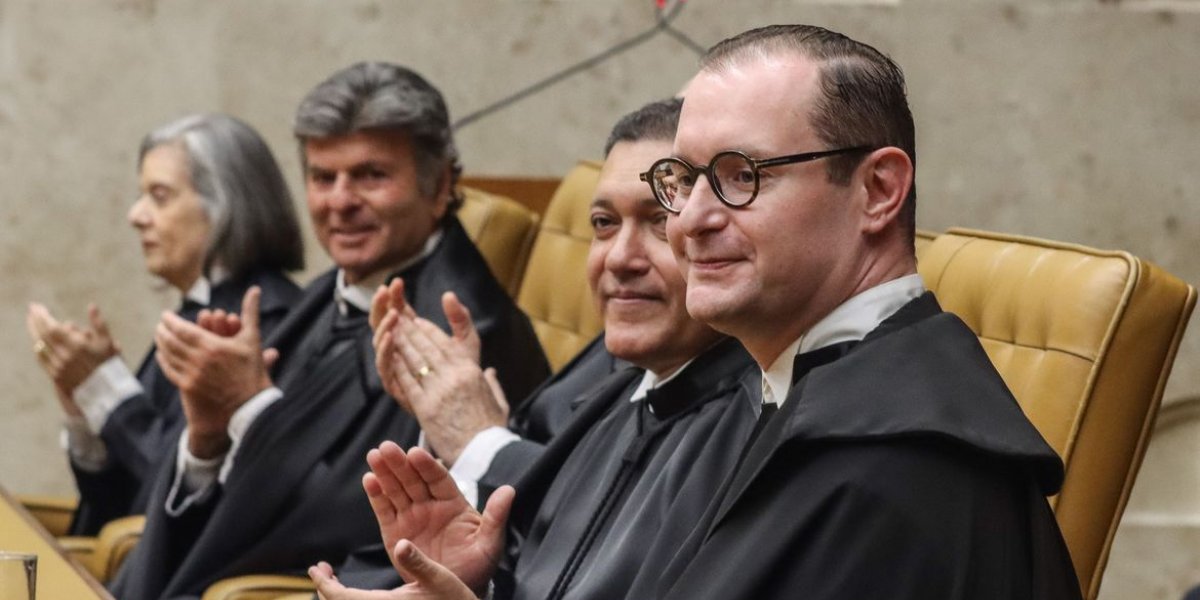 Pedido de vista suspende julgamento da revisão de aposentadorias