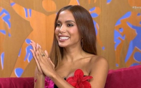 "Pegava e dava para todo mundo", diz Anitta ao admitir que vive nova fase