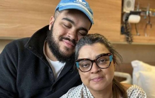 Preta Gil passa por cirurgia com sucesso e segue recuperação