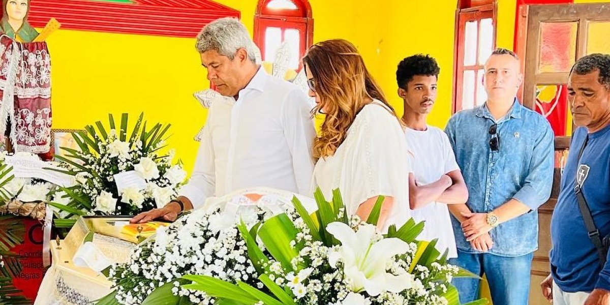 Governador Jerônimo Rodrigues comparece ao sepultamento de Mãe Bernadete