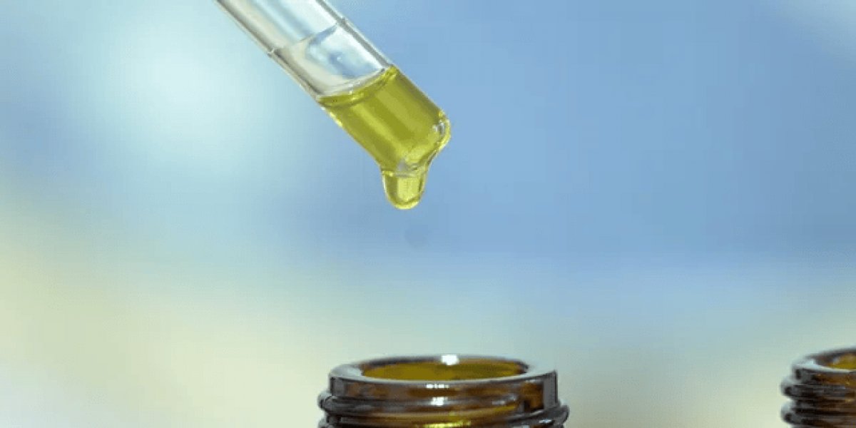 Justiça determina que plano de saúde pague óleo de cannabis para criança;entenda