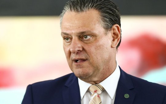 Ministro de Lula destina R$ 47 milhões a cidade onde padrinho tem fazendas