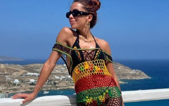 Anitta janta com ex-affair jogador do São Paulo