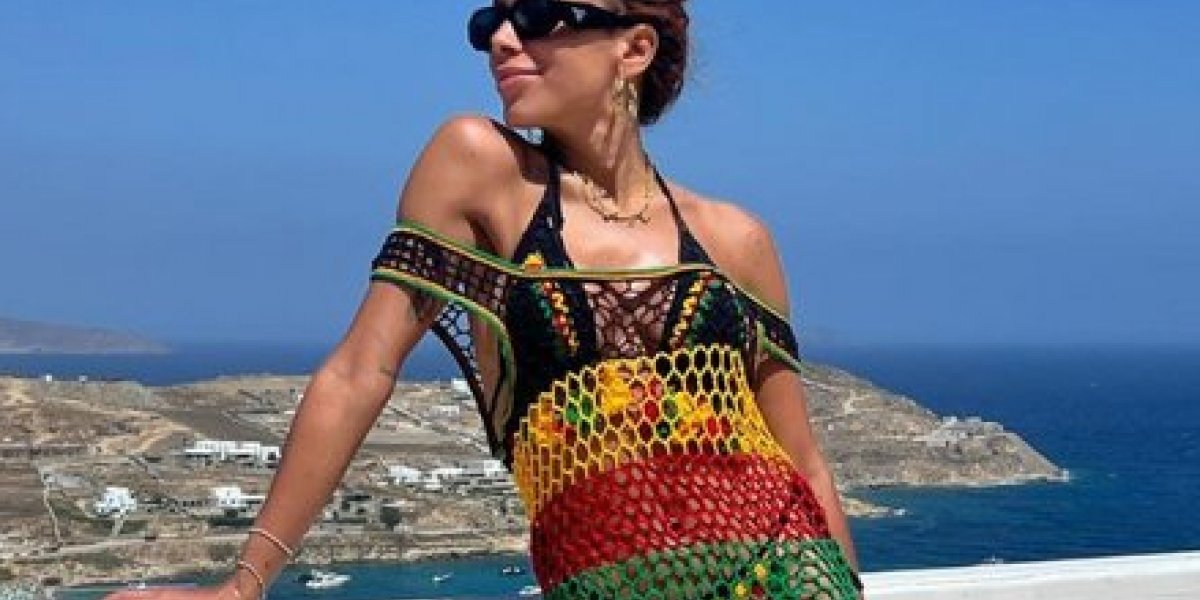 Anitta janta com ex-affair jogador do São Paulo