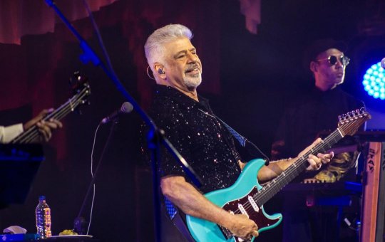 Em turnê de 70 anos, Lulu Santos apresenta show comemorativo em Trancoso