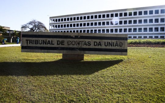 TCU: deficiências técnicas e operacionais atrasaram novo ensino médio