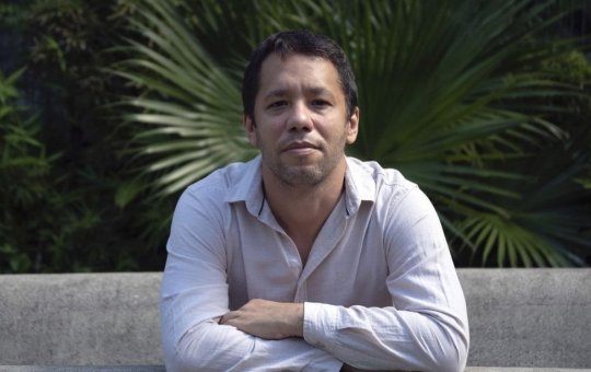 Morte de Mãe Bernadete mostra face perversa do país, diz Itamar Vieira