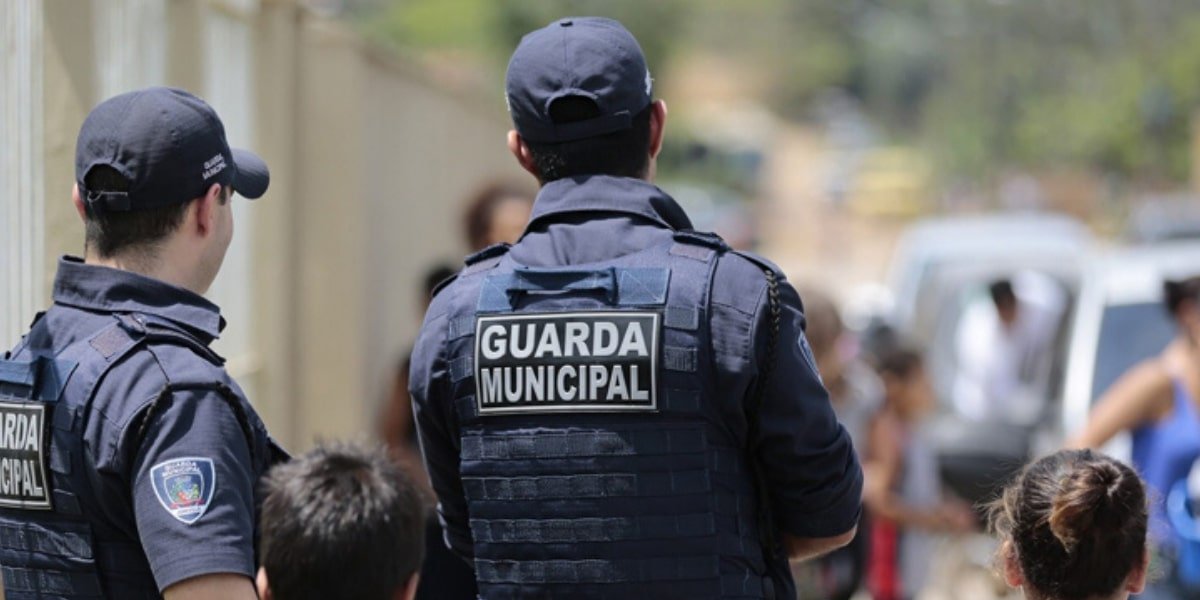 STF define que guardas municipais podem fazer revistas e abordagens