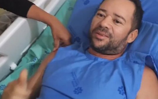 Homem que fraturou coluna em academia recupera sensibilidade nas pernas