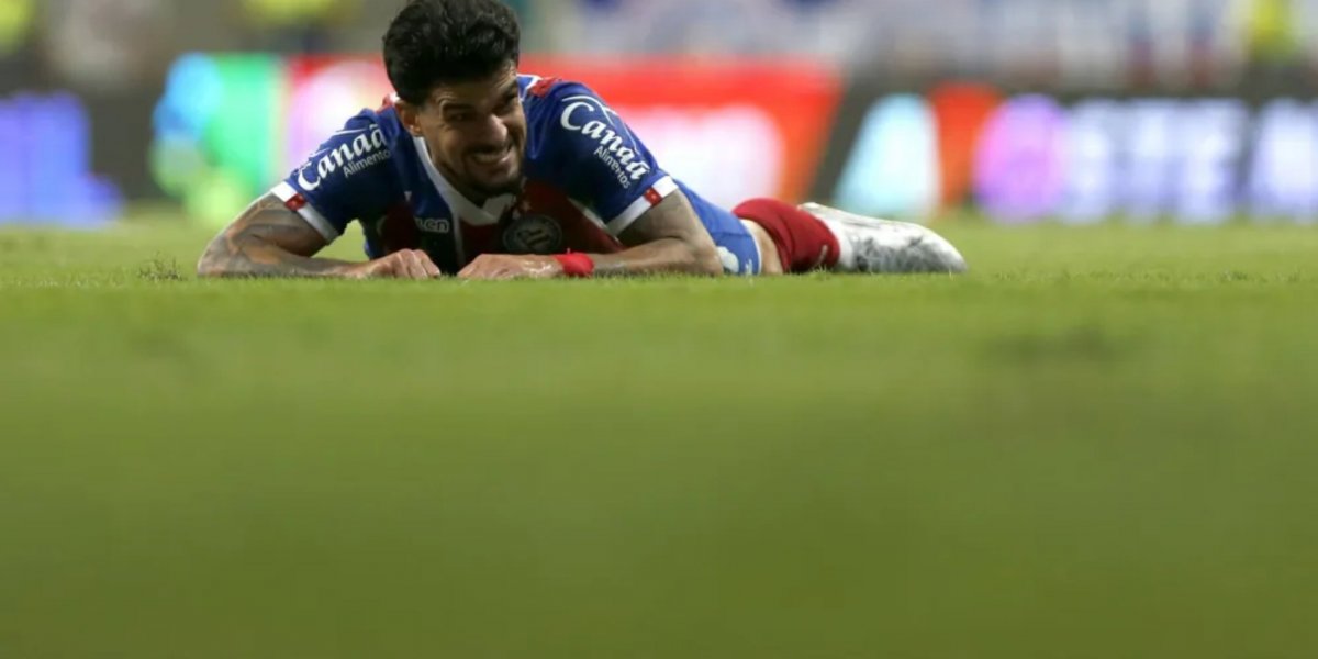 Cauly sofre lesão no ligamento do joelho e desfalca o Bahia nos próximos jogos