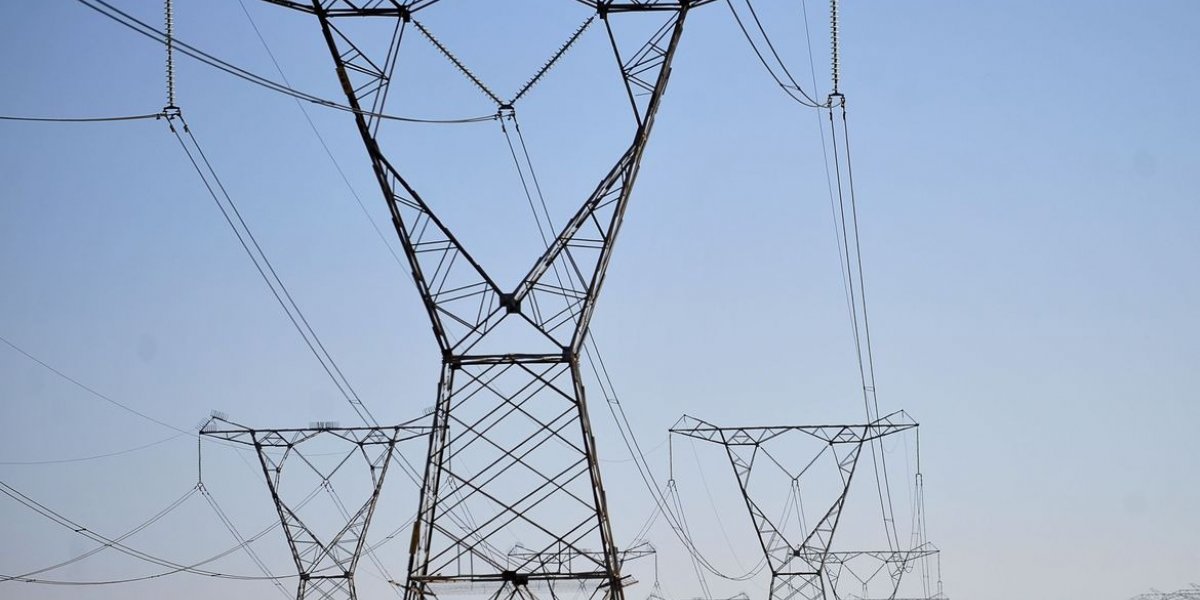 Apagão foi causada por falha de equipamento em usina, diz diretor do ONS