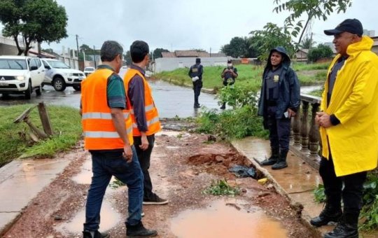 Defesa Civil alerta para risco de chuvas intensas em cidades do oeste