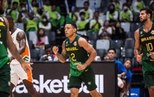 Brasil se classifica na Copa do Mundo de basquete