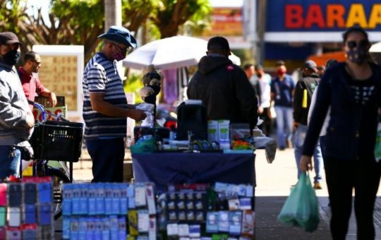 Pesquisa mostra que 31% dos brasileiros precisam complementar renda