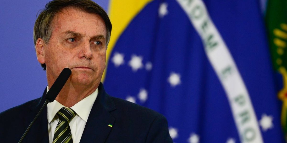 Ex-presidente chega à PF para prestar depoimento sobre joias sauditas