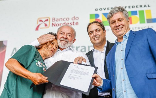 Lula afirma que juros ainda estão altos: “Vamos continuar brigando”
