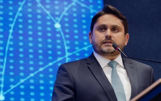 Bens do ministro das Comunicações são bloqueados por decisão do STF