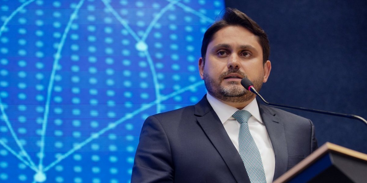 Bens do ministro das Comunicações são bloqueados por decisão do STF