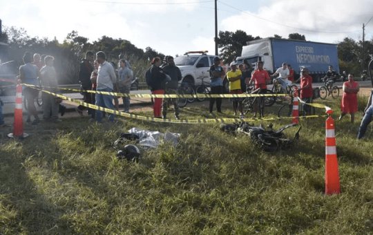 Duas pessoas morrem depois de batida entre moto e bicicleta, em Conquista