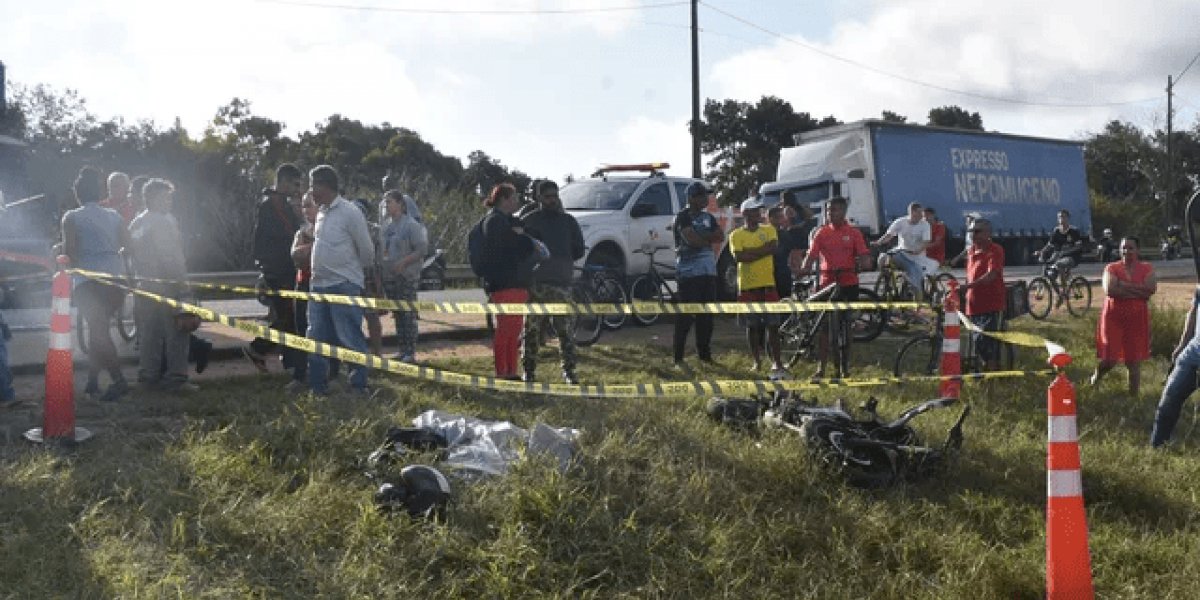 Duas pessoas morrem depois de batida entre moto e bicicleta, em Conquista