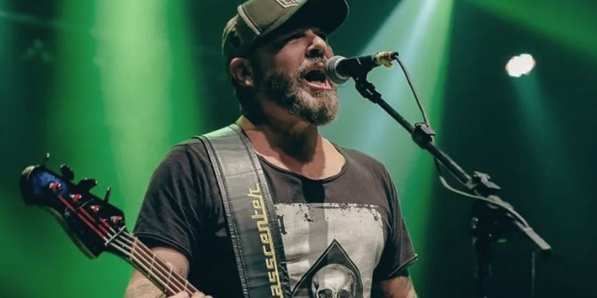 Baixista do Ultraje a Rigor tem quadro de saúde estável após tiro na cabeça